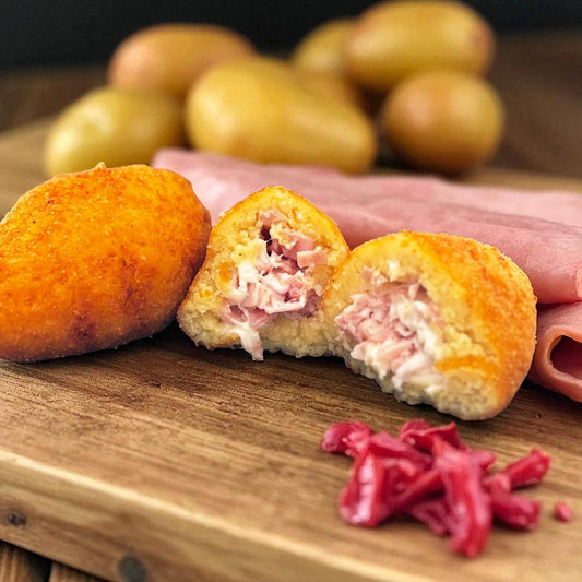 Crocchè ripiene di prosciutto, mozzarella e besciamella